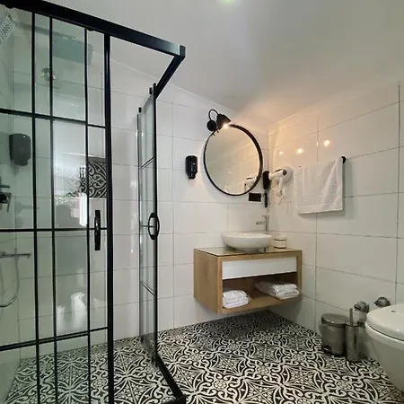 Hotel L'opera Deluxe Akcay (Edremit)