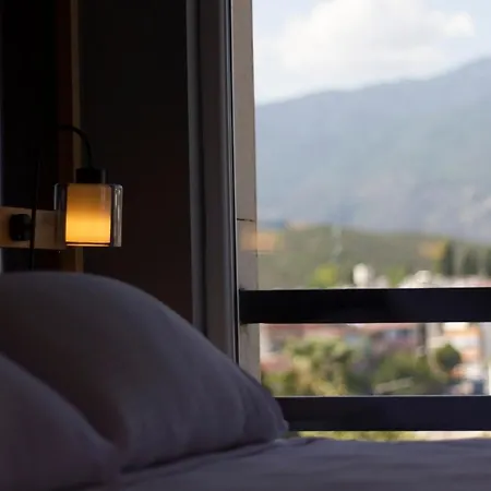 L'opera Deluxe Otel 4*